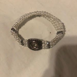 Bracelet with changeable charm